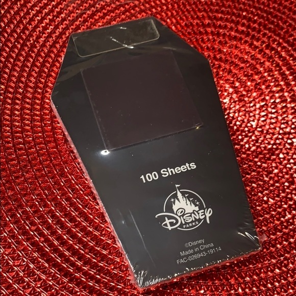 Disney Haunted Mansion Magnetic Notepad - Picture 2 of 4